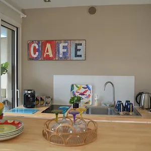 https://charmant-appartement-a-350m-de-la-plage-et-du-port.fr-provencehotel.com